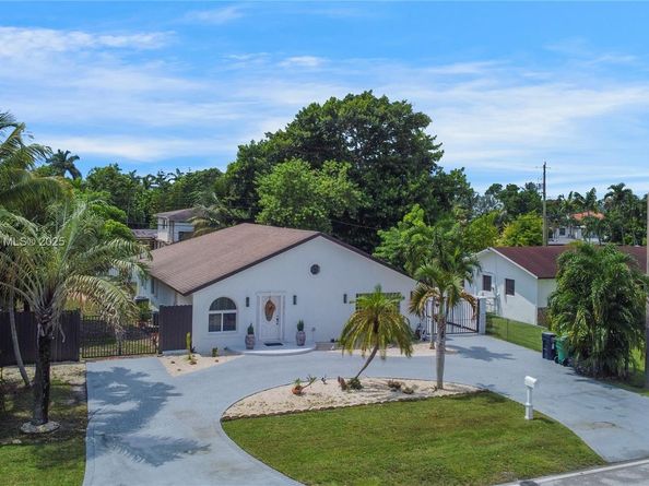 9930 SW 48th St, Miami FL 33165
