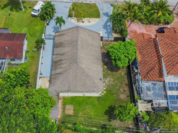 9930 SW 48th St, Miami FL 33165