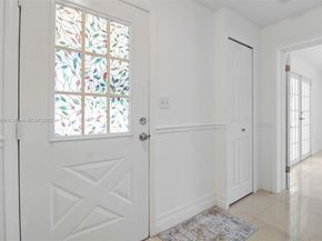 9930 SW 48th St, Miami FL 33165