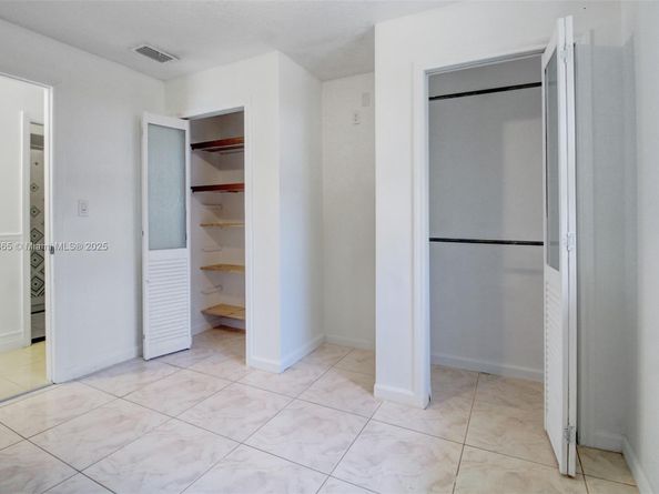 9930 SW 48th St, Miami FL 33165