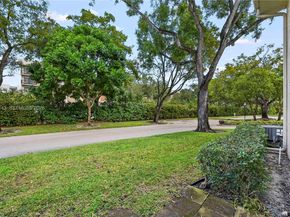 8058 NW 15th Mnr 8058, Plantation FL 33322