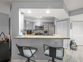 8058 NW 15th Mnr 8058, Plantation FL 33322