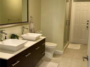 1040 Sandalwood Ln, Weston FL 33326