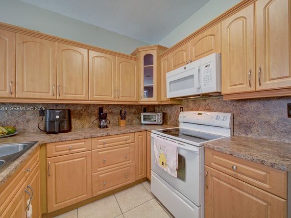 27461 SW 138th Ave, Homestead FL 33032