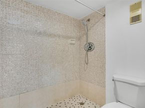 1100 Saint Charles Pl PH5, Pembroke Pines FL 33026