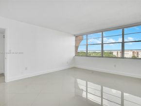 1100 Saint Charles Pl PH5, Pembroke Pines FL 33026