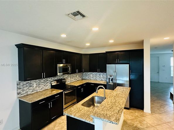 5217 SW 78th Ter, Davie FL 33328