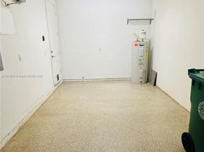 5217 SW 78th Ter, Davie FL 33328