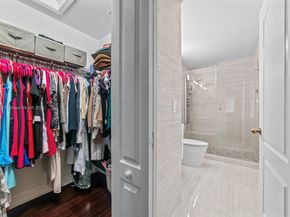 160 Jacaranda Country Club Dr 201, Plantation FL 33324