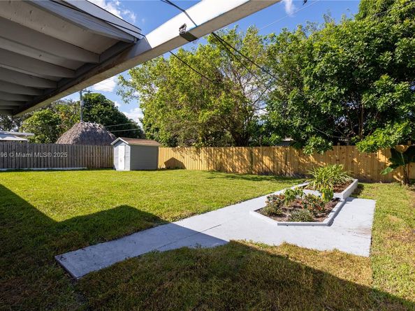 6371 Scott St, Hollywood FL 33024