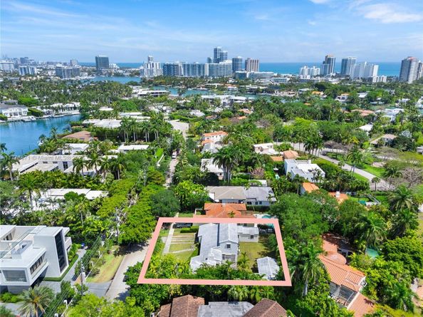 6371 N Bay Rd, Miami Beach FL 33141