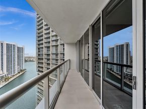 475 Brickell Ave 2715, Miami FL 33131