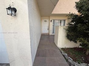 853 NW 81st Ter, Plantation FL 33324