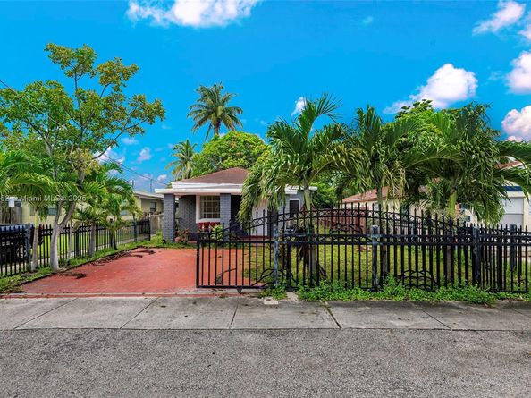 721 NW 6th St, Hallandale Beach FL 33009