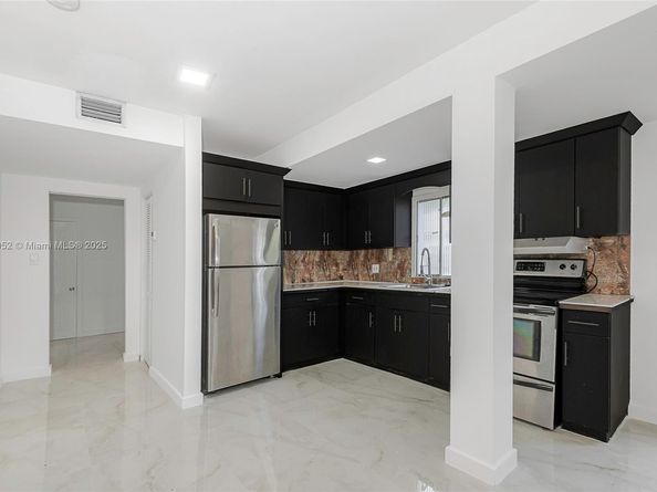 721 NW 6th St, Hallandale Beach FL 33009