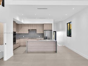 2785 SW 34th Ave, Miami FL 33133