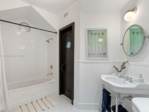 1 Century Ln 508, Miami Beach FL 33139