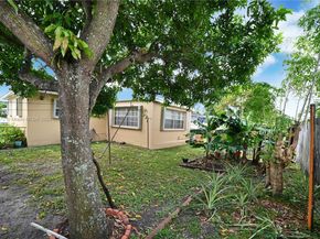6525 Mayo St, Hollywood FL 33023