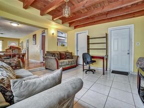 6525 Mayo St, Hollywood FL 33023