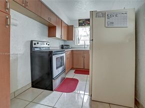 6525 Mayo St, Hollywood FL 33023