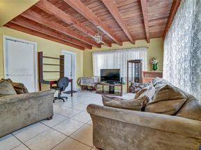 6525 Mayo St, Hollywood FL 33023
