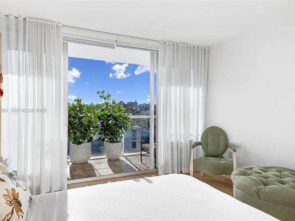 1800 Sunset Harbour Dr 803, Miami Beach FL 33139