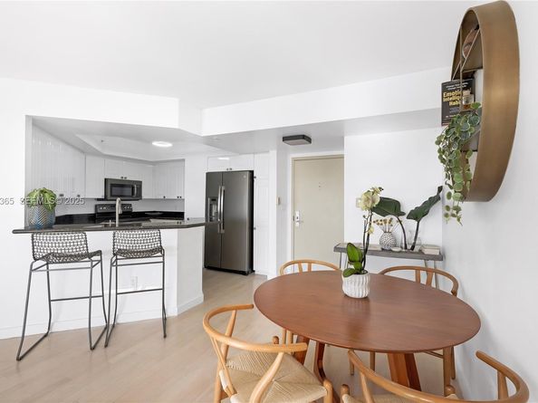 1800 Sunset Harbour Dr 803, Miami Beach FL 33139