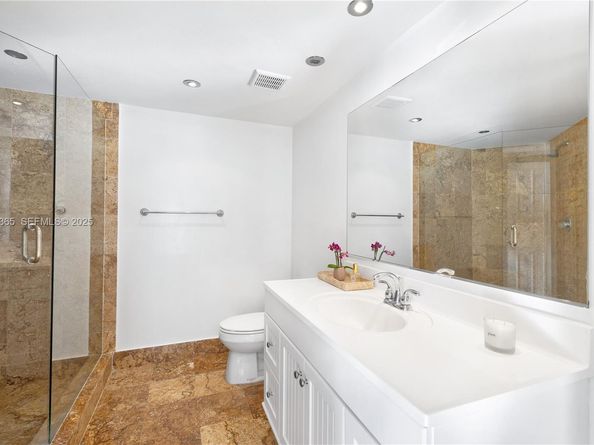 1800 Sunset Harbour Dr 803, Miami Beach FL 33139