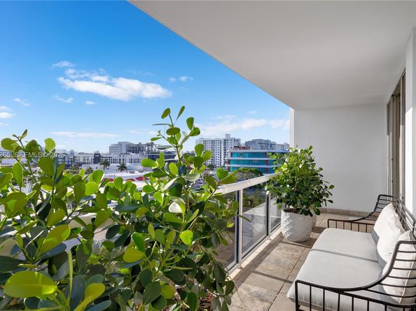 1800 Sunset Harbour Dr 803, Miami Beach FL 33139