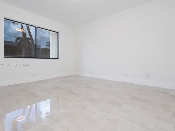 16461 Blatt Blvd 104, Weston FL 33326