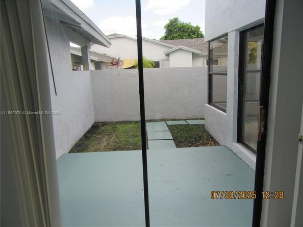 6443 SW 152nd Pl 643, Miami FL 33193