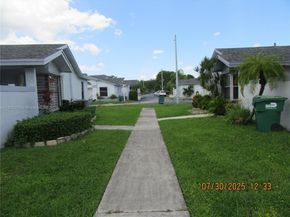 6443 SW 152nd Pl 643, Miami FL 33193