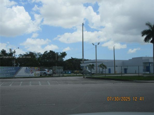 6443 SW 152nd Pl 643, Miami FL 33193