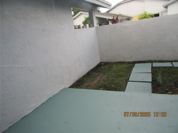 6443 SW 152nd Pl 643, Miami FL 33193