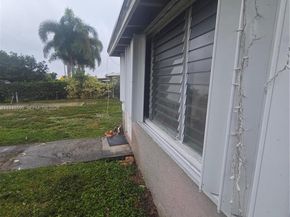 210 SW 14th Ave, Delray Beach FL 33444