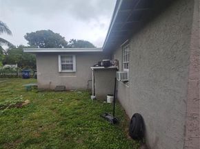 210 SW 14th Ave, Delray Beach FL 33444