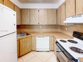 1300 SW 122nd Ave 419B2, Miami FL 33184