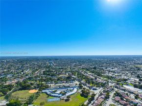 1300 SW 122nd Ave 419B2, Miami FL 33184