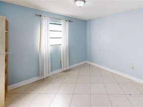 1300 SW 122nd Ave 419B2, Miami FL 33184