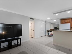2400 NE 10th St 104, Pompano Beach FL 33062