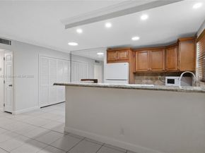 2400 NE 10th St 104, Pompano Beach FL 33062