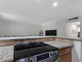 2400 NE 10th St 104, Pompano Beach FL 33062