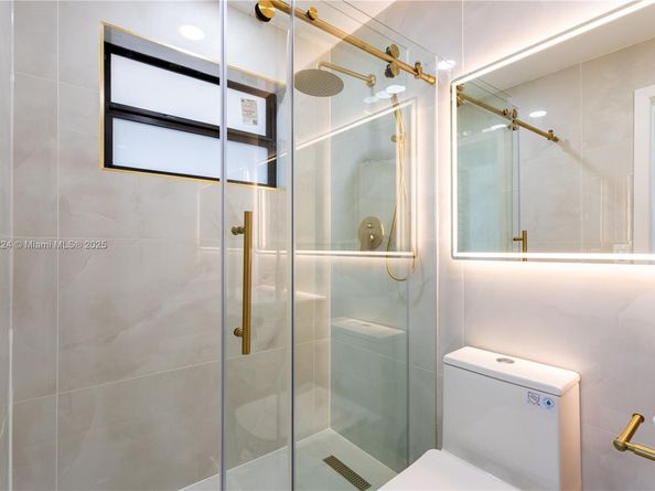 1781 NW 94th St, Miami FL 33147