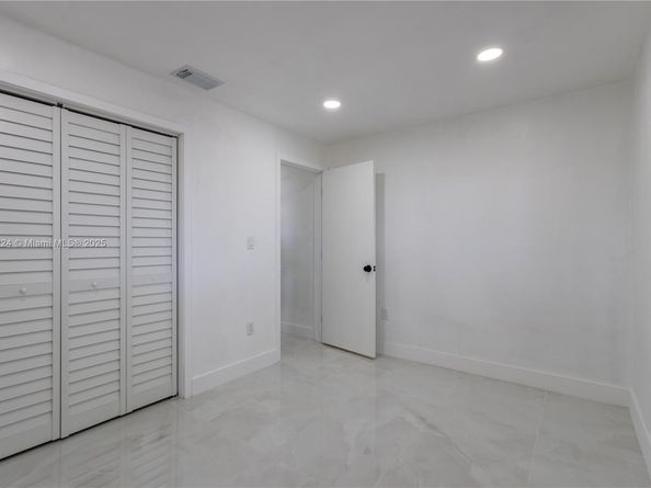 1781 NW 94th St, Miami FL 33147