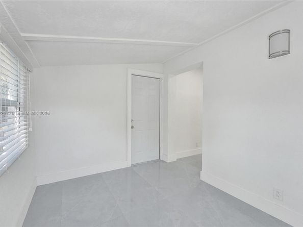 6930 SW 24th Ct, Miramar FL 33023