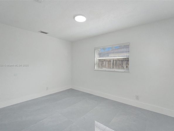 6930 SW 24th Ct, Miramar FL 33023