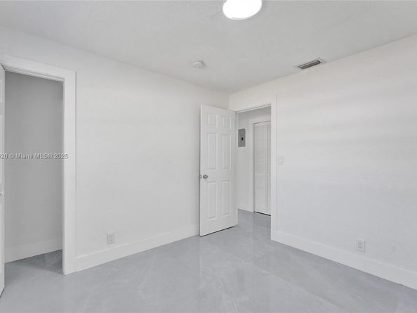 6930 SW 24th Ct, Miramar FL 33023