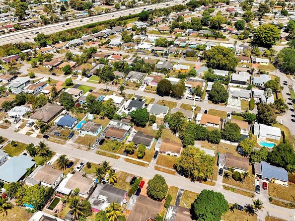 6930 SW 24th Ct, Miramar FL 33023