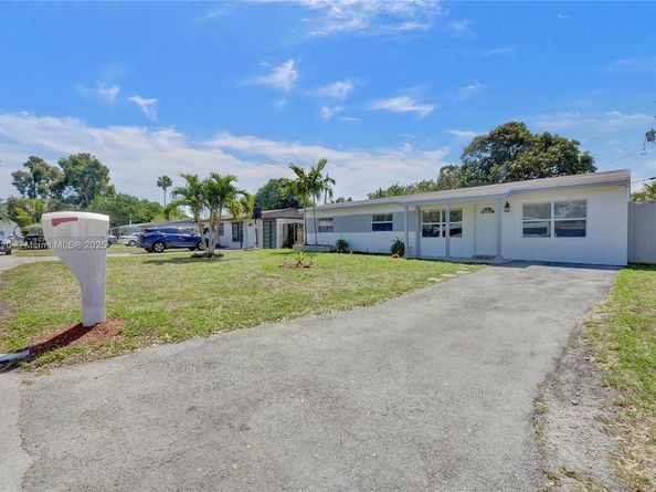 6930 SW 24th Ct, Miramar FL 33023