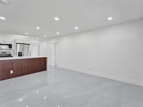 6930 SW 24th Ct, Miramar FL 33023